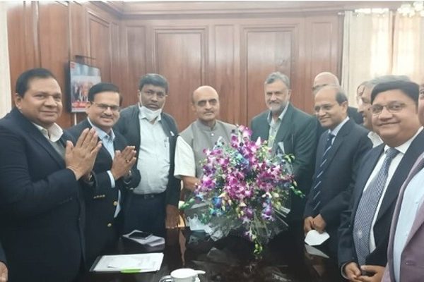 IPMA, IARPMA Meet Minister of State for Finance over Concerns of Indian Paper Industry